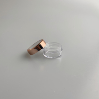Pot à paillettes 5g multicolore avec bordure décorative, personnalisable avec autocollant logo, idéal pour l'emballage cosmétique commercial