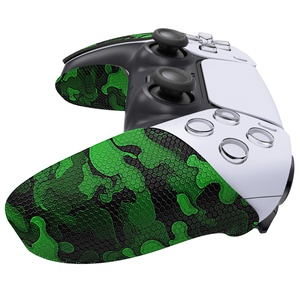PlayVital - Almohadillas de Goma Suave con Textura Profesional Antideslizantes y Absorbentes del Sudor, Color Negro y Verde Camuflaje, para el Control de PS5 - Product Image 4