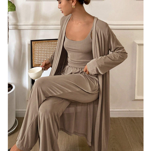 Ensemble 3 Pièces Minimaliste : <span class=keywords><strong>Robe</strong></span> Caraco, Cardigan et Pantalon <span class=keywords><strong>de</strong></span> Pyjama – Tenue d'Intérieur Personnalisée en Maille Côtelée pour <span class=keywords><strong>Femme</strong></span> - Product Image 1