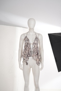 Top Halter con Estampado Animal para Mujer, Sexy, con Cuello en V Profundo, Cadena Decorativa, Dobladillo Irregular en Línea A, Chaleco, Top sin Espalda, Colección Verano 2026, Estilo Urbano - Product Image 6