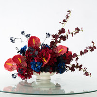 Centre de table floral artificiel multi-tonalités et changeant d'ambiance, arrangement Anthurium, Hortensia et Rose avec vase en céramique pour mariage et fête