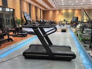 Equipo de gimnasio con rodamiento de carga doble de alta calidad, monitor de espejo para <span class=keywords><strong>teléfono</strong></span>, precio de cinta de correr, cinta de correr comercial, piezas antiestáticas - Product Image 5