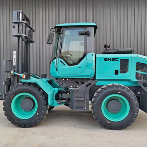 Montacargas Todoterreno 4x4 Diésel de 5 Toneladas para Terrenos Difíciles con Motor Potente y Neumáticos Neumáticos - Product Image 1