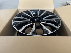 Cerchi in Lega di Alluminio OEM 15 17 18 19 20 Pollici, PCD 6*139.7, Nero Lucido con Faccia Lavorata, per Auto Passeggeri - Product Image 5