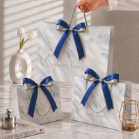 Sac cadeau Fête des Pères en stock, sac en papier de luxe texture marbre, sac de remerciement prêt à expédier, emballage de boutique en gros, sac fourre-tout