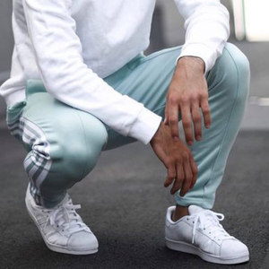 Tuta Sportiva Personalizzata con Strisce Laterali in Puro Cotone Verde Chiaro per <span class=keywords><strong>Uomo</strong></span>, Vendita all'Ingrosso del Produttore - Product Image 2