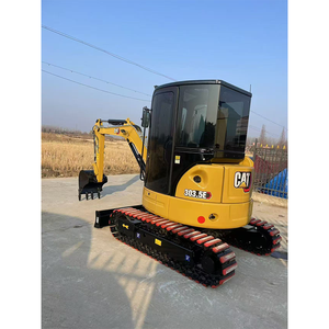 Gebruikt Japanse CAT 303.5 graafmachine in goede staat met rubberen pads. Gebruikt Cat303.5 E2 rupsgraafmachine voor de landbouw. - Product Image 2