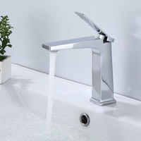 Robinet de salle de bain moderne carré à poignée unique, mitigeur de lavabo chaud/froid chromé poli à poser sur comptoir avec valve en céramique