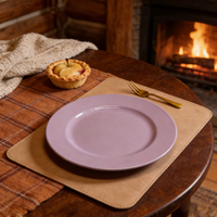 Assiette de présentation classique de luxe en plastique violet de 13 pouces avec motif végétal pour la décoration d'événements de mariage en gros