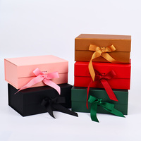 Boîte d'emballage de luxe en carton rigide mat, matériaux recyclés, emballage haut de gamme, boîte en carton personnalisée, pliable, fermeture magnétique, chaussettes