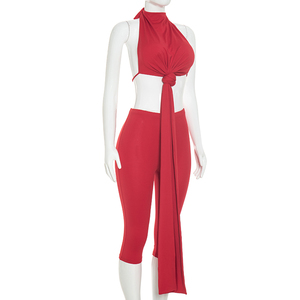 Viviblook D26ST269 Ensemble deux pièces pour femmes : débardeur sexy sans manches à col halter torsadé et pantalon court moulant - Product Image 3