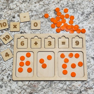 Tavola di apprendimento matematico Montessori in legno: Giocattolo educativo in legno per il conteggio, Nuova tavola matematica in legno, Puzzle numerico - Product Image 1