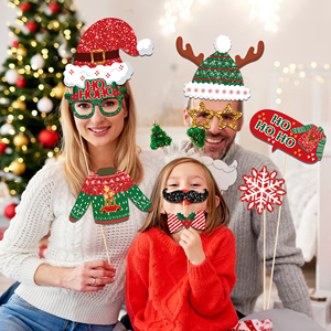 Suministros de fiesta de Navidad Huancai, 45 Uds., suéter feo, accesorios para cabina de fotos con palos, Kit de accesorios de fiesta para decoraciones de fiesta de Navidad - Product Image 6