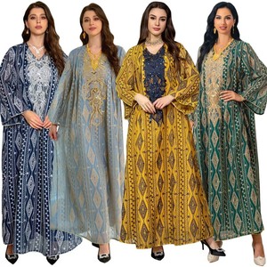 Robe de soirée musulmane noble, élégante et tendance pour femmes, à manches longues, <span class=keywords><strong>en</strong></span> <span class=keywords><strong>maille</strong></span> à volants avec motif floral, longue robe de soirée - Product Image 1