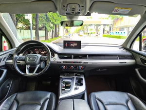 2017 <span class=keywords><strong>Audi</strong></span> <span class=keywords><strong>Q7</strong></span> 3.0t <span class=keywords><strong>SUV</strong></span> Truck all'ingrosso cambio automatico a sinistra Turbo motore in pelle FWD Dark per le scuole Online auto - Product Image 5