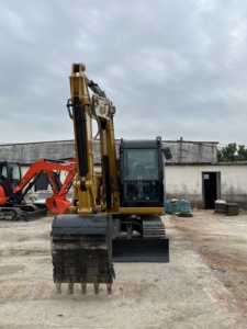 รถขุดขนาดเล็ก CAT 307E2 3 ตัน ระบบไฮดรอลิก แบบตีนตะขาบ พร้อมบุ้งกี๋ขุด ชั่วโมงการใช้งานต่ำ ประสิทธิภาพสูง พร้อมส่ง - Product Image 4