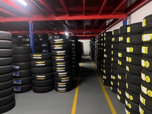 215/45R16 pour <span class=keywords><strong>Audi</strong></span> <span class=keywords><strong>A1</strong></span> <span class=keywords><strong>Pneus</strong></span> de haute qualité Autres <span class=keywords><strong>pneus</strong></span> - Product Image 3
