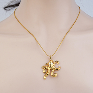 Collier pendentif pieuvre plaqué or 304 316, design animal de dessin animé en alliage, chaîne serpent, bijoux unisexe pour usage quotidien - Product Image 3