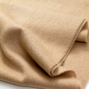 Écharpe 100% cachemire avec logo personnalisé, châle d'hiver pour femme, écharpe douce pour le cou, idéale pour la promotion de votre marque - Product Image 2