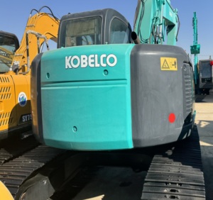Fournir diverses marques et modèles d'excavatrices de grande taille d'occasion. Kobelco SK135 SK130 SK140 13,5 tonnes 13 tonnes 14 tonnes pour ferme/pierrebriseuse - Product Image 5