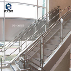 Ringhiera <span class=keywords><strong>per</strong></span> Scale in Acciaio Inox Moderna con Design a Griglia, Resistente all'Acqua e alla Ruggine, Finitura Satinata, Installazione Fai-da-Te <span class=keywords><strong>per</strong></span> Villa e Balcone - Product Image 1