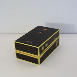 Biểu Tượng Tùy Chỉnh In Ấn Thân Thiện Với Môi Vật Liệu Tái Chế Hộp Quà Tặng Sang Trọng Lá Vàng Cứng Nhắc Bao Bì Các Tông Cho Tequila Vodka - Product Image 5