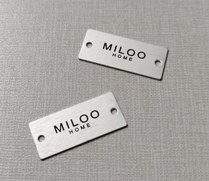 Muebles de Baño Personalizados, Placas de Identificación de Metal Oxidado con Grabado e Impresión, Placas de Identificación de Aluminio con Perforación Artesanal - Product Image 4