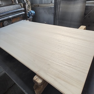 <span class=keywords><strong>Tavole</strong></span> <span class=keywords><strong>in</strong></span> <span class=keywords><strong>Legno</strong></span> di Paulownia di Prima Classe a Grana Liscia e Nucleo Stabile, Direttamente dal Produttore, per Mobili di Lusso e Falegnameria su Misura - Product Image 3