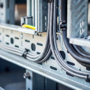 Bandeja de cable de puente de canal de cable de acero inoxidable 304 de larga vida útil de alta calidad - Product Image 1