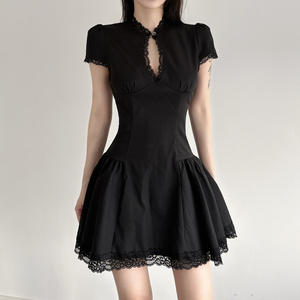 Minivestido negro con encaje y cuello con abertura para mujer, vestido de manga corta con corte en A, atuendo informal de fiesta estilo coquette - Product Image 3