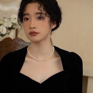 Collier polyvalent en perles d'eau douce naturelles pour femme, design de niche de luxe léger, idéal pour l'automne et l'hiver - Product Image 3