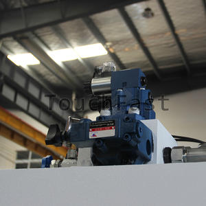 Cizalla de guillotina hidráulica Touchfast de 6mm y 8mm/máquina cortadora de placa de Metal de 6 metros de largo - Product Image 3