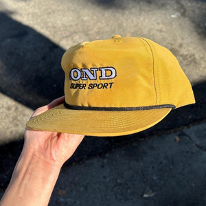 Casquettes Snapback Unisexe Personnalisées en Corduroy Imperméable et Respirant pour le Sport, Fabriquées au Vietnam (Vente en Gros) - Product Image 4