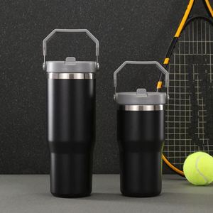 Gobelet isotherme en acier inoxydable avec poignée de transport, gobelet de voyage de 20 oz pour café, eau, thé et trajets quotidiens - Product Image 1