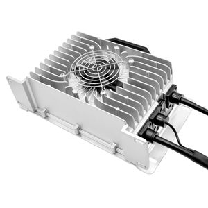 Cargador de Batería Inteligente de 72V 25A, Cargador Rápido Integrado |   Cargador para vehículos eléctricos para carritos de golf y UTVs - Product Image 1