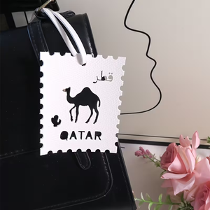 Pendentif créatif en cuir PU avec lettres arabes Qatariennes, breloque porte-bonheur pour <span class=keywords><strong>sac</strong></span> et voiture, accessoire DIY pour <span class=keywords><strong>sac</strong></span> à main - Product Image 1