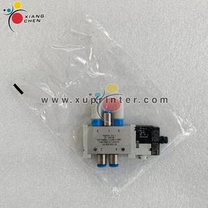 Vanne solénoïde WD Original 87.335.009 /01 VUVG-L10-M52-MH-Q6H/Q4H-U-1R8RL-CS pour pièces d'impression offset Heidelberg - Product Image 2