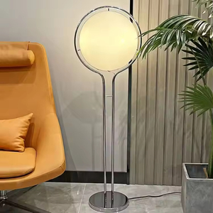 Lámpara de Pie de Diseño Artístico Moderno Nórdico, Sencilla y Elegante, para Sala de Estar o Dormitorio - Product Image 5