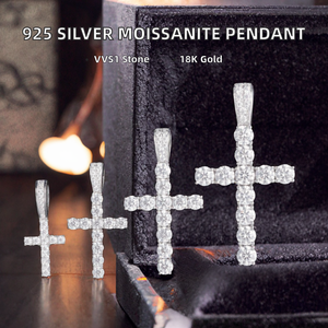 Colar Unissex de Alta Qualidade em Prata Esterlina 925 com Pingente de Cruz e Coroa de Moissanite com Corte Brilhante e Corrente de Elos - Product Image 3