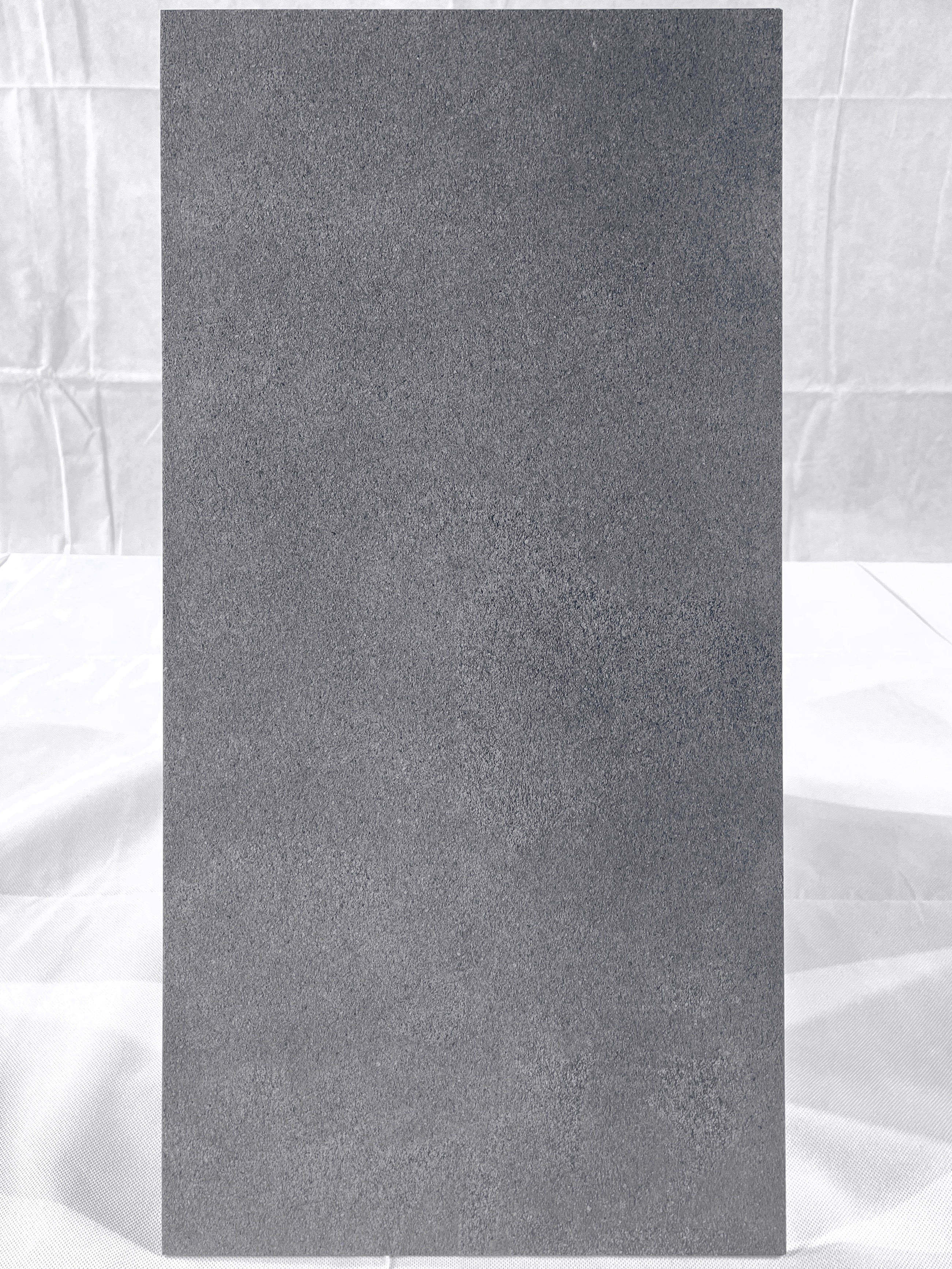 หินหลอดเลือดดำสีเทา