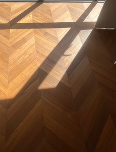 Parquet en teck massif stratifié 14 mm de haute qualité pour extérieur, avec stabilité dimensionnelle améliorée et protection UV - Product Image 4