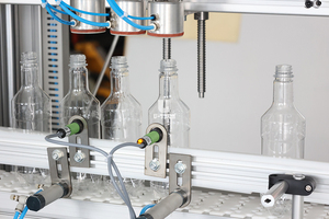 Machine de test de fuites de bouteilles automatique PE <span class=keywords><strong>PET</strong></span> 500ml 1L 2L 5L à 1 et 2 têtes, détecteur de fuites de bouteilles - Product Image 2