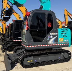 Faible consommation de carburant, performances stables, pas de fuite d'huile. Excavatrice moyenne d'occasion Kobelco SK75 SK70 SK60 7,5 tonnes 7 tonnes 6 tonnes EPA. - Product Image 3