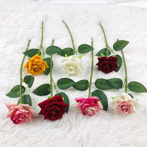 Ramo de Rosas Artificiales de Terciopelo de 26 cm, Decoración para el Hogar, Accesorios para Bodas, Flores para el Día de San Valentín - Product Image 3