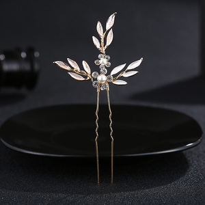 3pcs/set Offre Spéciale Accessoires de <span class=keywords><strong>cheveux</strong></span> de <span class=keywords><strong>mariage</strong></span> <span class=keywords><strong>Épingle</strong></span>s <span class=keywords><strong>à</strong></span> <span class=keywords><strong>cheveux</strong></span> en alliage en forme de U pour femmes Coiffes en strass <span class=keywords><strong>Épingle</strong></span>s <span class=keywords><strong>à</strong></span> <span class=keywords><strong>cheveux</strong></span> en feuille de métal - Product Image 3