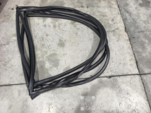 מסך האטימה דלת epdm גומי להתאמה אישית רכב יישום עובש שירות עיבוד אטם תעשייתי כרית גומי - Product Image 2