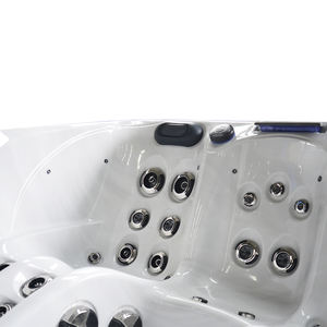 Jacuzzi compact Sunrans pour 2 à 4 personnes, idéal pour les patios couverts, avec fonction massage et gain de place - Product Image 3