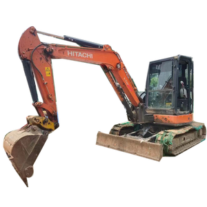 Excavatrice Hitachi ZX65 d'occasion, fabriquée au Japon, 7 tonnes, sur chenilles, certifiée CE, avec accessoire de pince, attache rapide et brise-roche - Product Image 1