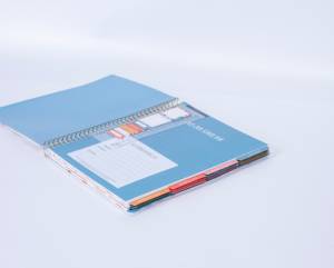 Agenda Planner A4/A5 con Copertina Rigida Personalizzata con Logo e Cucitura in Filo Dorato, Quaderno a Spirale Termico a Fogli Mobili, Agenda per Insegnanti con Penna - Product Image 2