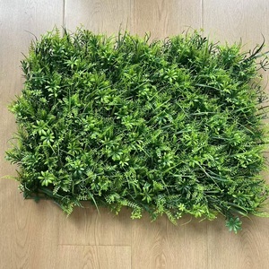 頑丈な構造のプラスチック製人工垂直植物壁、モダンなデザイン、40x60cm、屋内外兼用、多用途 - Product Image 4